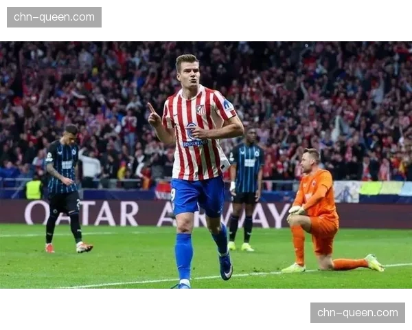 战报：勒沃库森3-1逆转马竞，三中卫体系成晋级关键